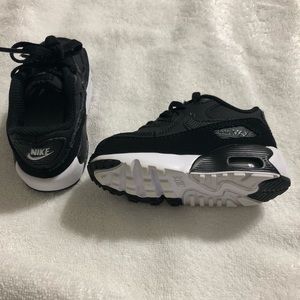 Toddler Nike air max (Will negotiate prices)